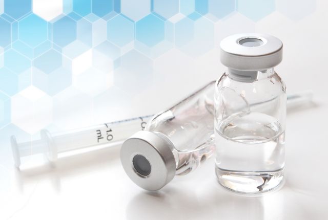 注射器と薬剤